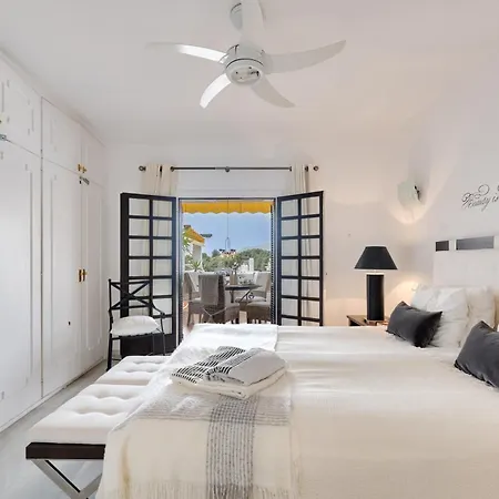 Aldea Blanca 2 Bdrm W Stunning Views Marbella