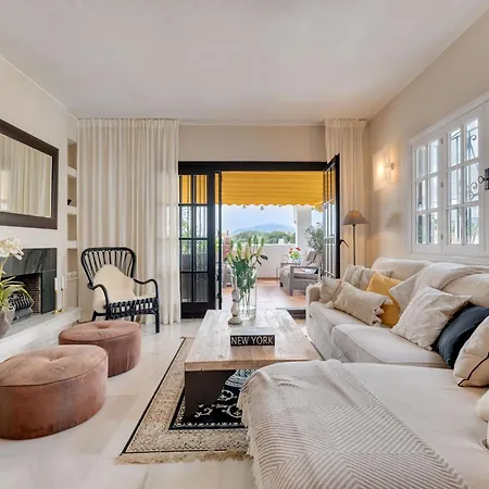 Aldea Blanca 2 Bdrm W Stunning Views Marbella