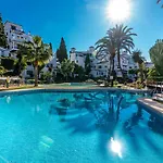Апартаменти Aldea Blanca 2 Bdrm W Stunning Views Марбелья